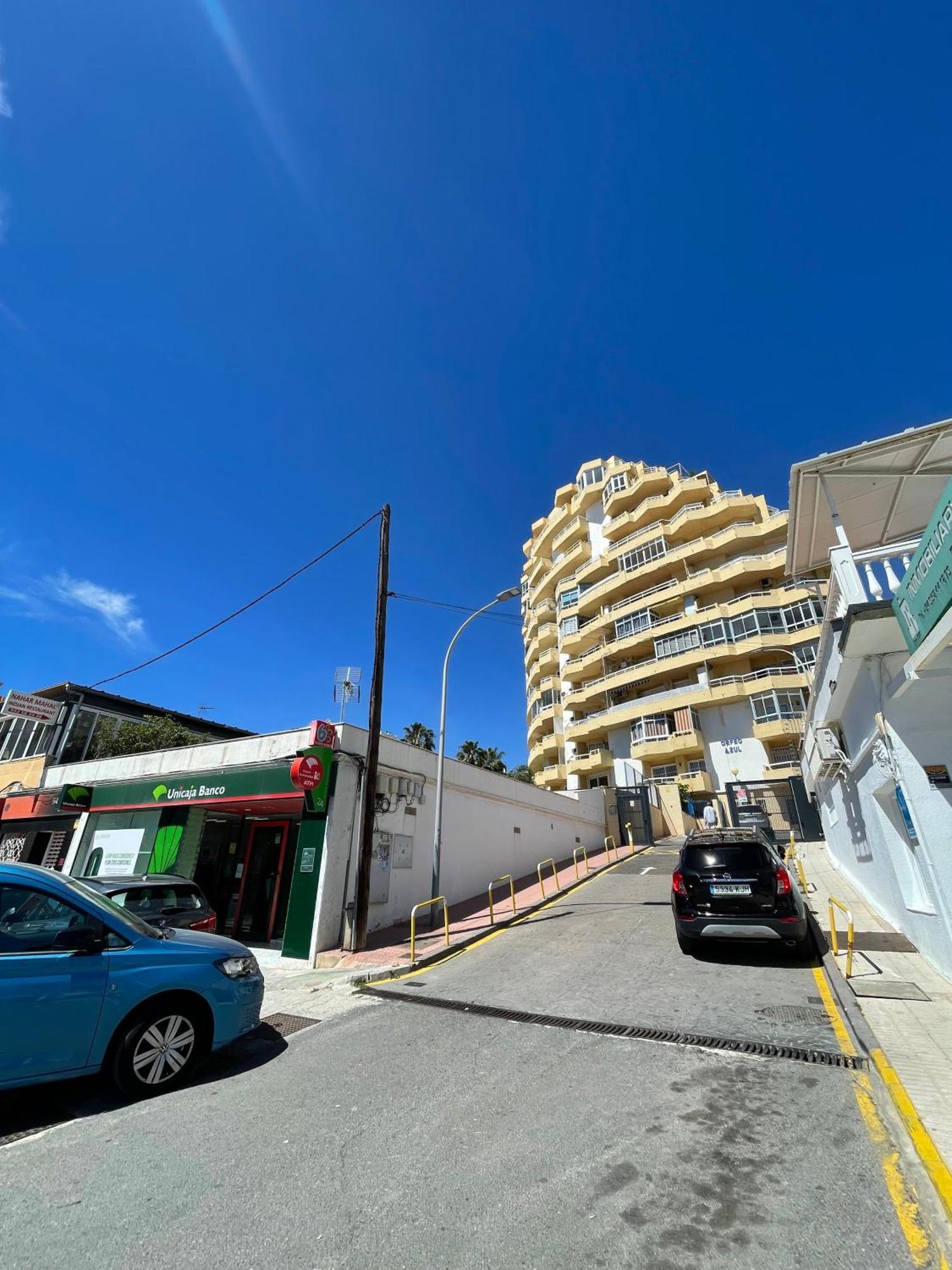 דירות בנאלמדנה Vistas Al Mar Y Al Puerto Deportivo מראה חיצוני תמונה